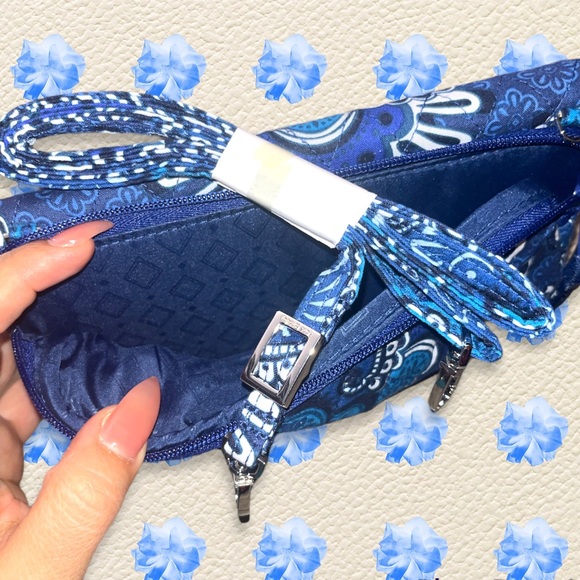 Vera Bradley tapestry wallet - Picture 4 of 5